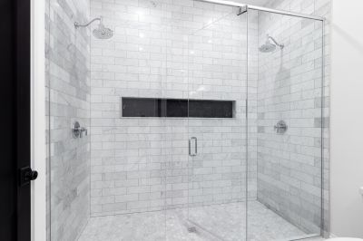 Walk-in Shower with Open Floor
